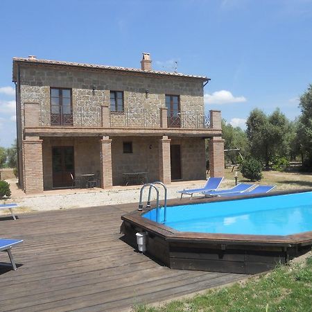 Agriturismo Tenuta Roccaccia Питиляно Екстериор снимка